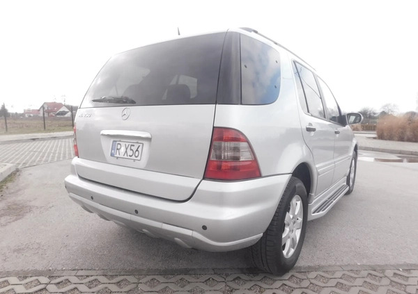 Mercedes-Benz ML cena 29999 przebieg: 196000, rok produkcji 2005 z Jarosław małe 436